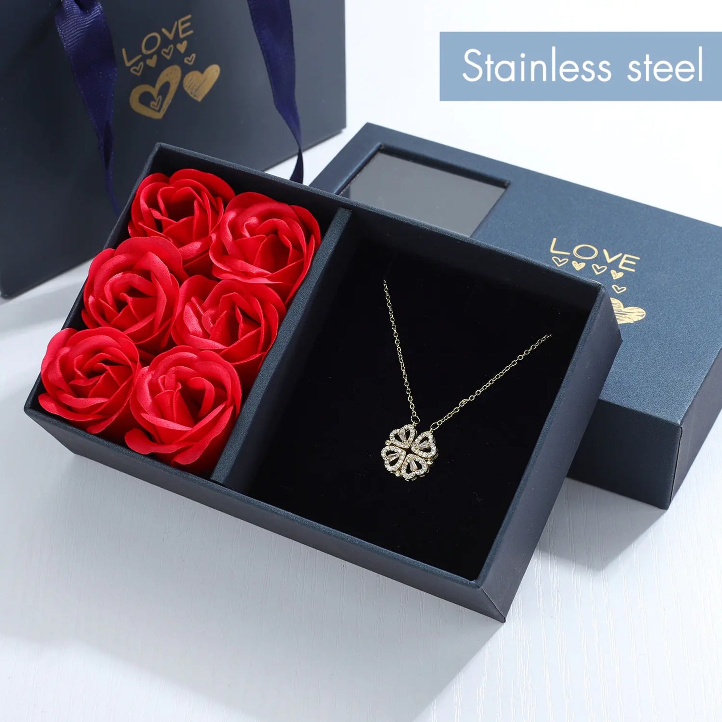 Coffret Cadeau Rose avec Colliers Trèfle à Quatre Feuilles et Cœur